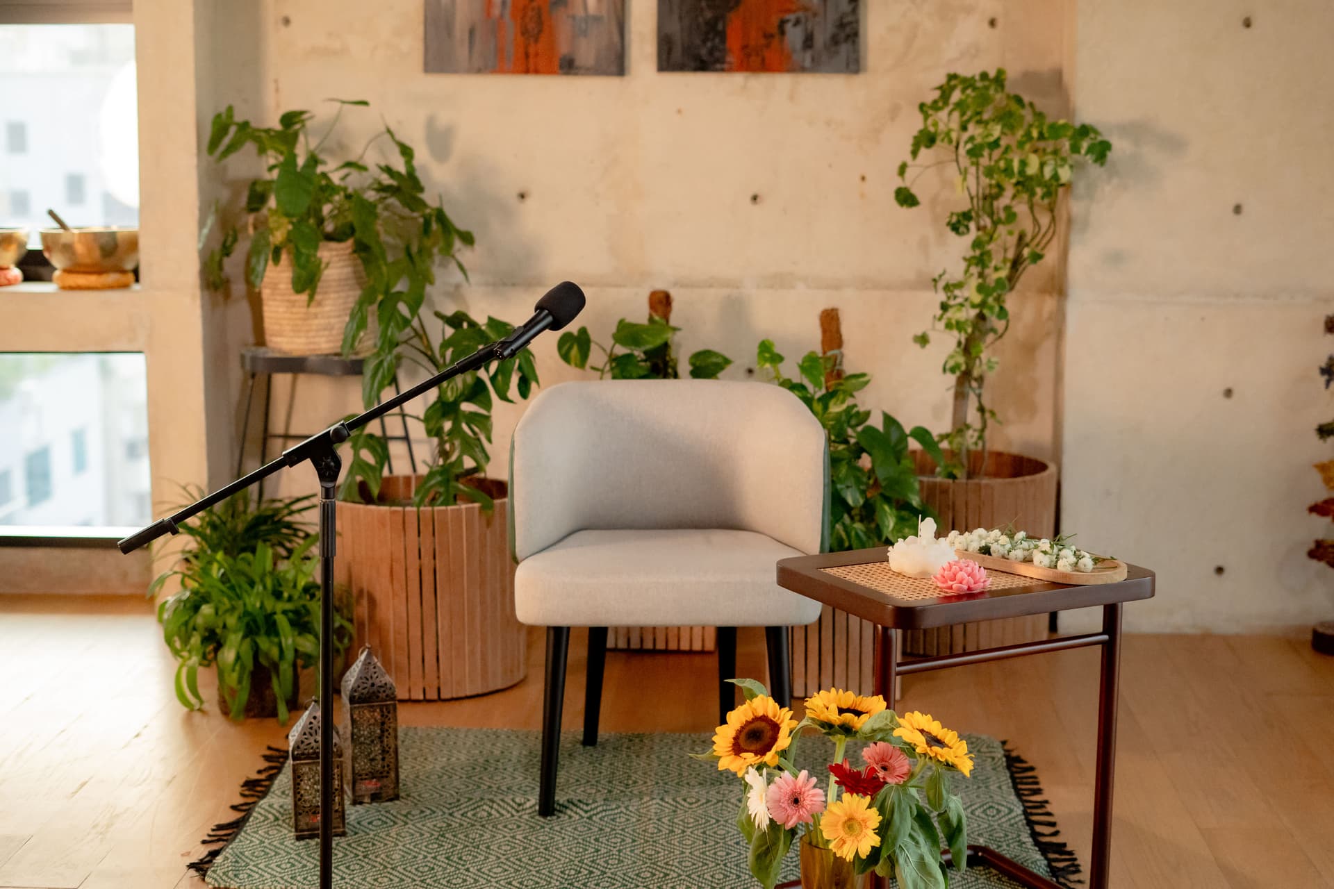 Slide 69d172cf8c62060049ac7dd3